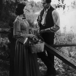 Still of Henry Fonda and Pauline Moore in Young Mr Lincoln 1939