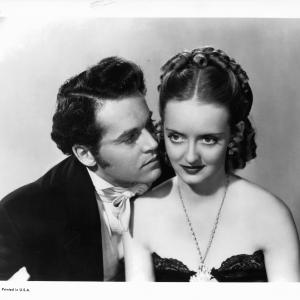 Still of Bette Davis and Henry Fonda in Jezebel (1938)