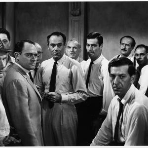 Still of Henry Fonda, Jack Klugman, E.G. Marshall and Robert Webber in 12 ituzusiu vyru (1957)