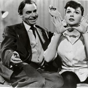 Still of Judy Garland and James Mason in A Star Is Born (1954)