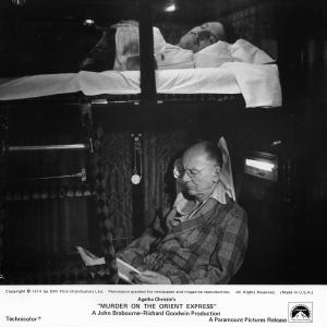 Still of John Gielgud and Denis Quilley in Murder on the Orient Express (1974)