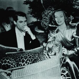 Still of Cary Grant and Katharine Hepburn in Bringing Up Baby (1938)