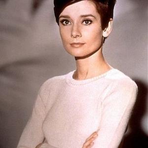 33-343 Audrey Hepburn 