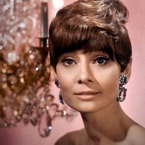 33-362 Audrey Hepburn C. 1966