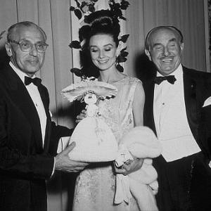 3604206 My Fair Lady Dir George Cukor Audrey Hepburn and Jack Warner at the premiere