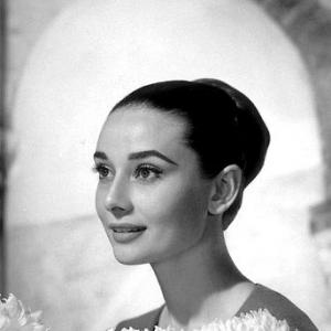 33-2257 Audrey Hepburn C. 1959
