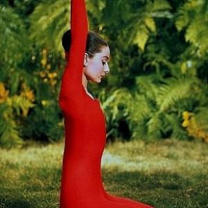 332271 Audrey Hepburn doing exercises on the MGM set of Green Mansions
