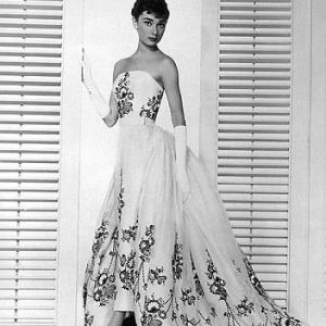 33-209 Audrey Hepburn C. 1957