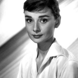 33-2288 Audrey Hepburn C. 1957