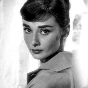 33-2291 Audrey Hepburn C. 1957