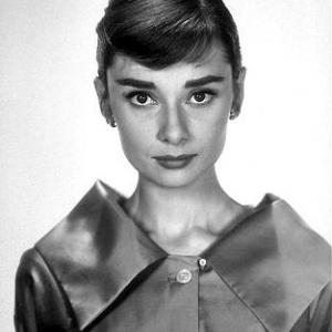 332292 Audrey Hepburn C 1957