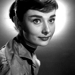 332294 Audrey Hepburn C 1957