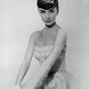 33-206 Audrey Hepburn