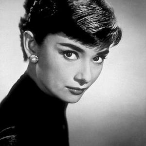 33-341 Audrey Hepburn C. 1953