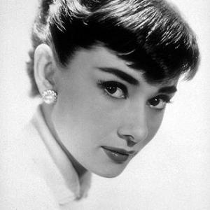 33-354 Audrey Hepburn C. 1953
