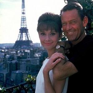 573432 Paris When It Sizzles Audrey Hepburn and William Holden 1963 Paramount