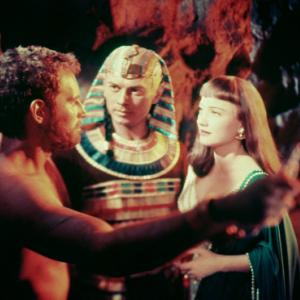 Still of Charlton Heston Anne Baxter and Yul Brynner in The Ten Commandments 1956
