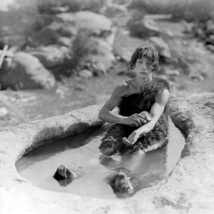 Still of Buster Keaton in Three Ages (1923)