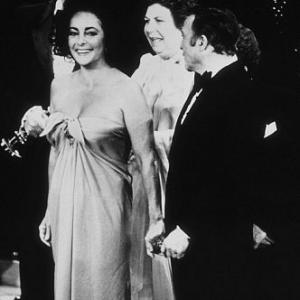 Elizabeth Taylor and Gene Kelly at the Academy Awards C 1980