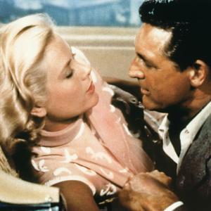 Still of Cary Grant and Grace Kelly in To Catch a Thief (1955)