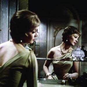 Still of Vivien Leigh in The Roman Spring of Mrs. Stone (1961)