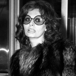 Sophia Loren arriving in Rome 1974