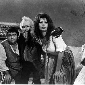Man Of La Mancha James Coco Peter Otoole and Sophia Loren