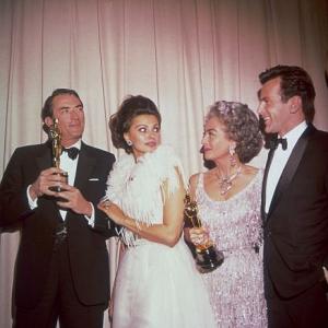 Academy Awards 35th Annual Gregory Peck Sophia Loren Joan Crawford 1963
