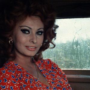 Still of Sophia Loren in Matrimonio all'italiana (1964)