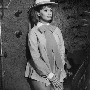It Started In Naples Sophia Loren 1960 Parmount