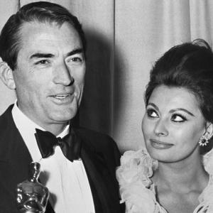 Best Actor Gregory Peck To Kill a Mockingbird with presenter Sophia Loren at the 35th Academy Awards