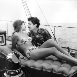 Still of Marcello Mastroianni and Stefania Sandrelli in Divorzio all'italiana (1961)