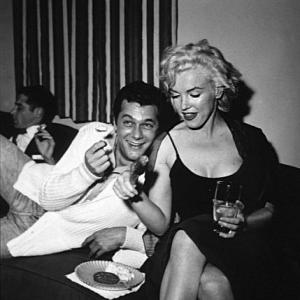 M. Monroe & Tony Curtis c. 1961 ©1978 Bernie Abramson