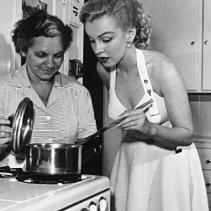 M. Monroe & house keeper Eunice Murray. c. 1950
