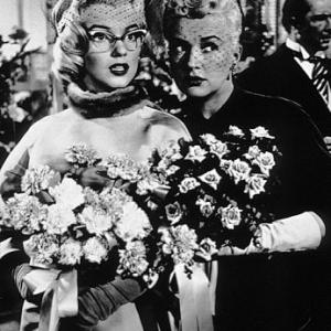 M. Monroe & Betty Grable in 