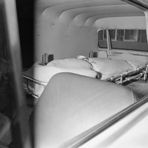 Marilyn Monroe's body leaving for the morgue, 8-5-62