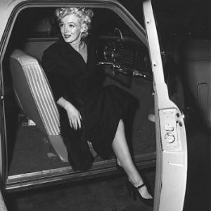 Marilyn Monroe, 3/5/54.
