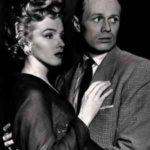 Still of Marilyn Monroe and Richard Widmark in Don't Bother to Knock (1952)