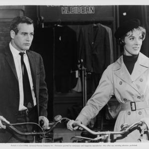 Still of Paul Newman and Julie Andrews in Torn Curtain 1966