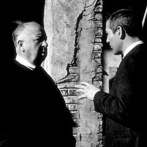 Torn Curtain Director Alfred Hitchcock with Paul Newman 1966 Universal