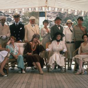 Still of Bette Davis, David Niven, Mia Farrow, Olivia Hussey, George Kennedy, Angela Lansbury, Peter Ustinov and Jack Warden in Death on the Nile (1978)
