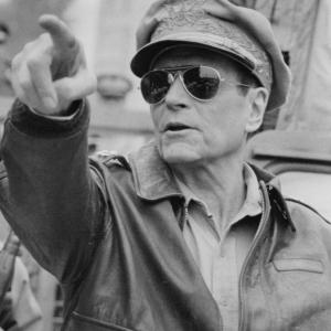Still of Laurence Olivier in Inchon (1981)