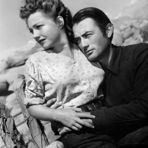 Still of Gregory Peck and Anne Baxter in Yellow Sky (1948)
