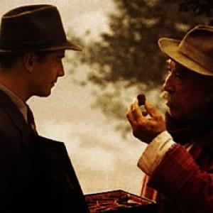 Still of Anthony Quinn and Keanu Reeves in A Walk in the Clouds 1995