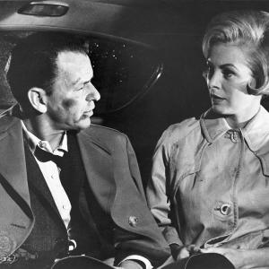 Still of Frank Sinatra and Janet Leigh in The Manchurian Candidate (1962)