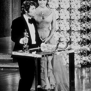 Academy Awards 42nd Annual Elizabeth Taylor 1970