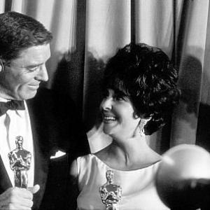 Academy Awards 33rd Annual Burt Lancaster and Elizabeth Taylor