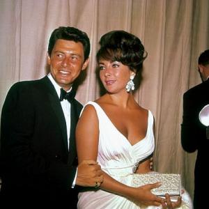 Academy Awards 32nd Annual Eddie Fisher and Elizabeth Taylor