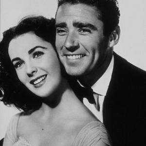 Elizabeth Taylor and Peter Lawford in 
