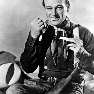 Still of John Wayne in Stagecoach (1939)